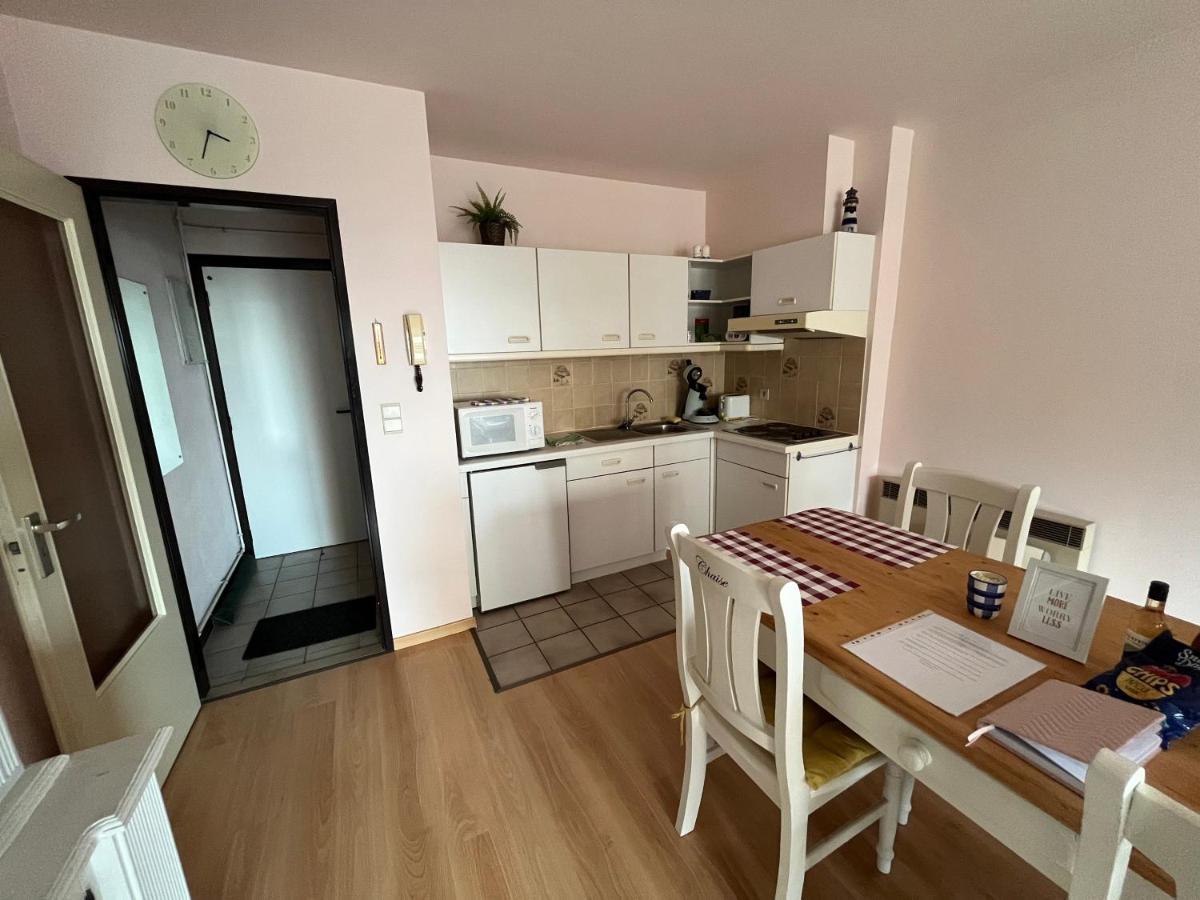 Frontaal Zeezicht In Appartement De Strandjutter Ostend Luaran gambar